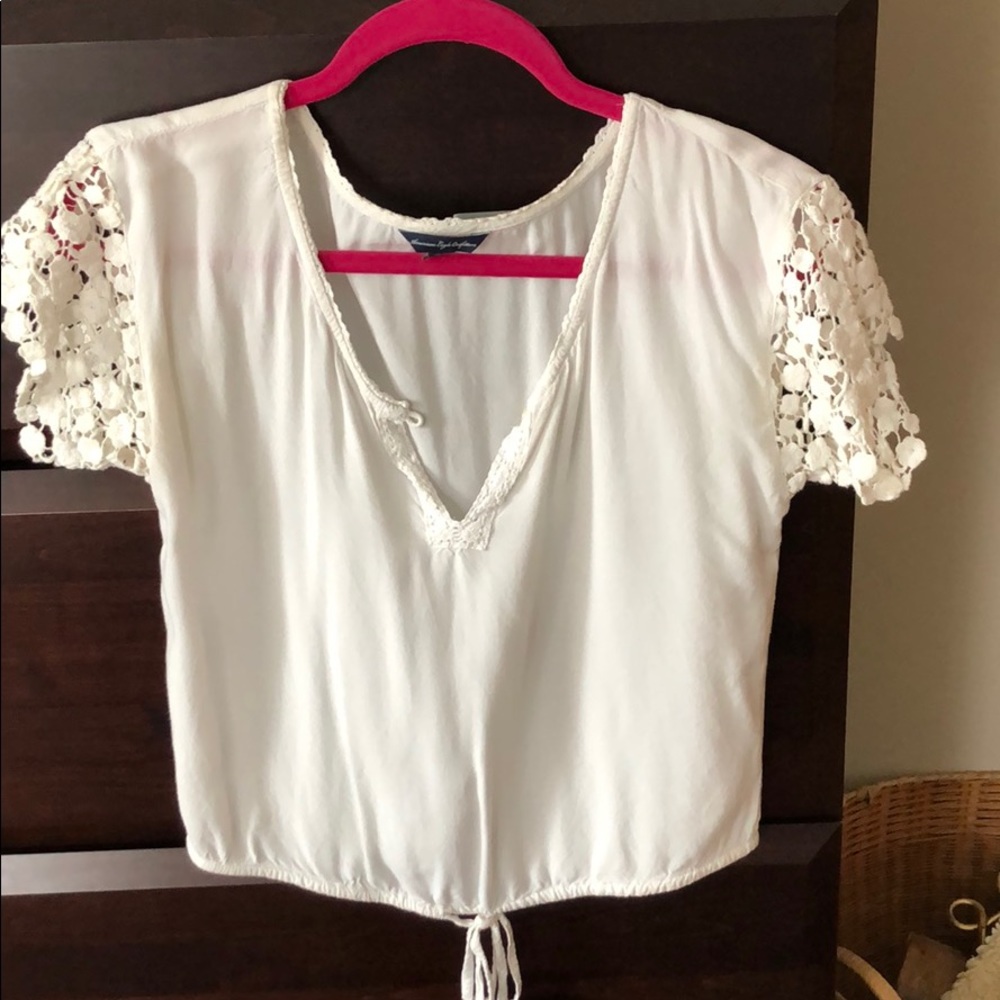 Cute A&E top - Picture 3 of 5
